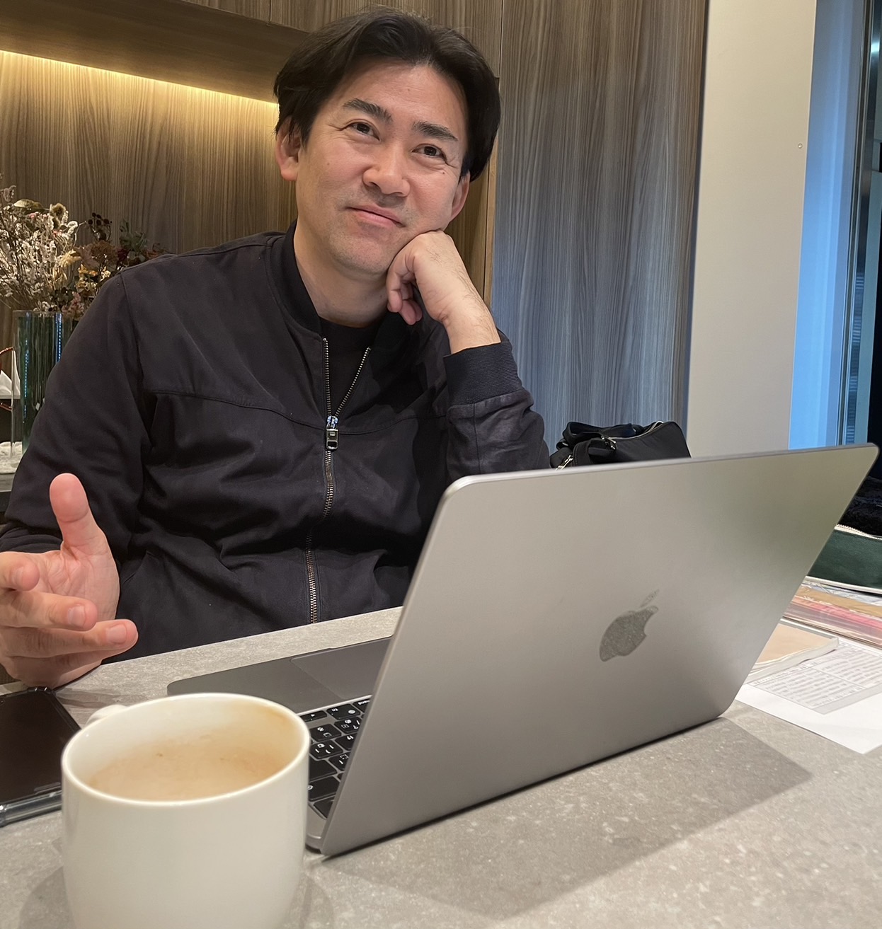 エムラボ・ハッチ/ラボ・ディレクターの初谷敬史先生にインタビューしてみました！まだ誰にも話したことがない趣味についても…！